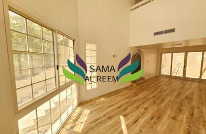Villa - 4 - 4 for rent in Jumeirah 3 Villas - Jumeirah 3 - Jumeirah - Dubai
