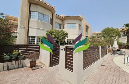 Villa - 4 - 4 for rent in Jumeirah 3 Villas - Jumeirah 3 - Jumeirah - Dubai