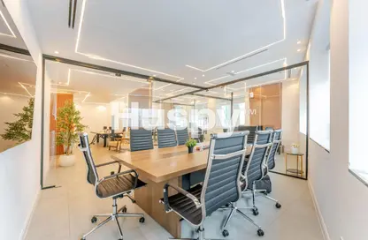 مكتب - غرفة نوم - 1 حمام للايجار في برج المنارة - الخليج التجاري - دبي