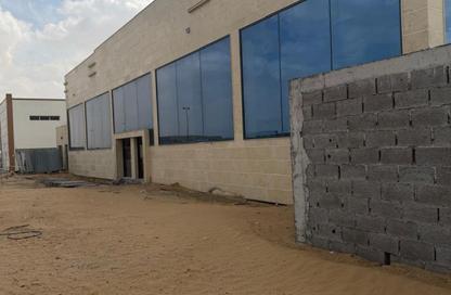Factory - Studio - 5 Bathrooms for rent in Al Sajaa S - Al Sajaa - Sharjah
