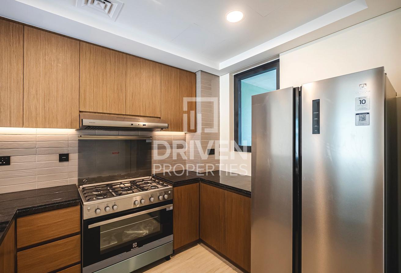 Large Garden | Branded New | Close to Amenities photo 5