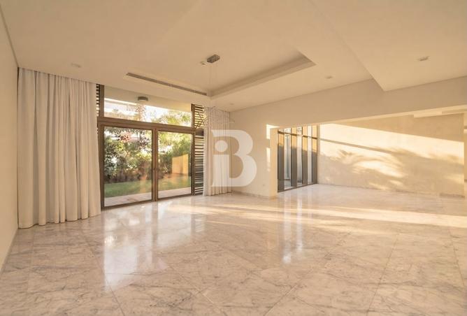 125154417 - Property Image 2