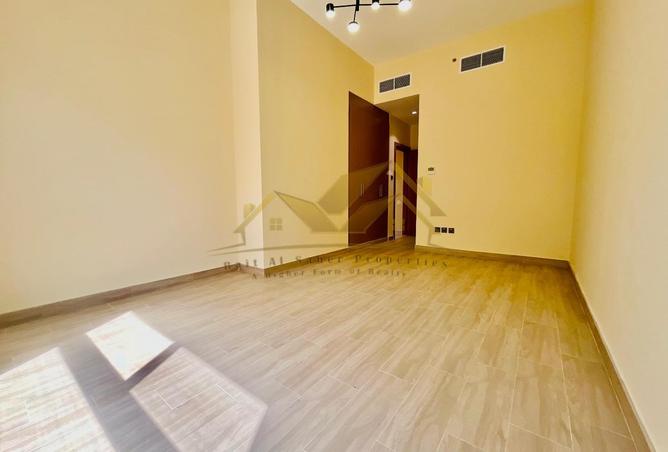 127489977 - Property Image 2