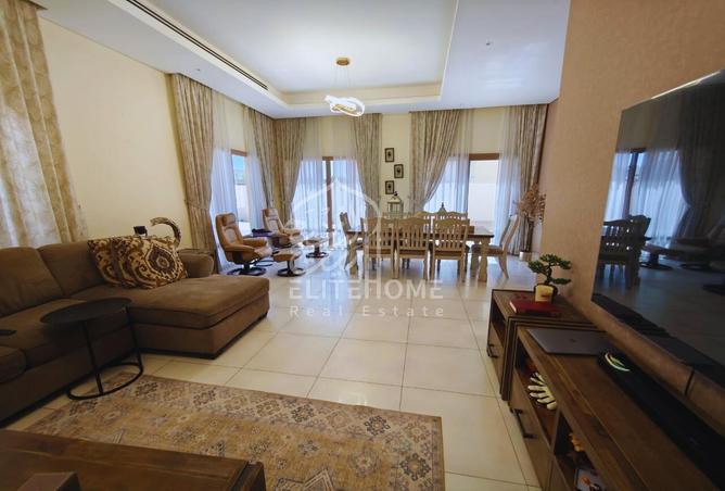 72306865 - Property Image 2