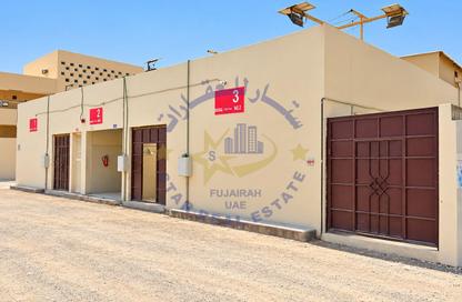 سكن عمال - استوديو - 7+ للايجار في دبا- الفجيرة - الفجيرة