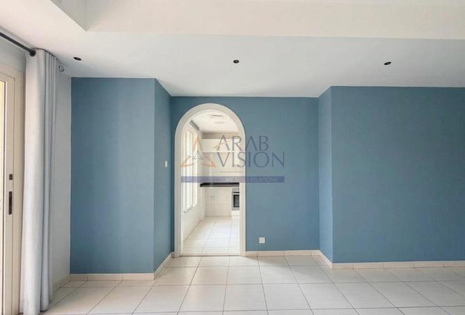 74250704 - Property Image 3