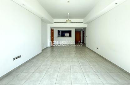 Apartment - 2 Bedrooms - 3 Bathrooms for rent in Marina Residences 5 - Marina Residences - Palm Jumeirah - Dubai