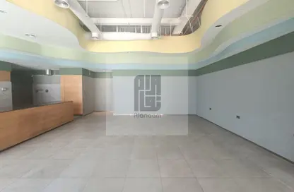 محل - استوديو - 2 حمامات للايجار في كابيتال سنتر - أبوظبي