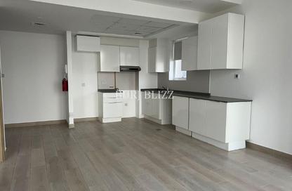 Apartment - 1 - 1 for rent in Bloom Towers B - Bloom Towers - District 10 - Jumeirah Village Circle - Dubai