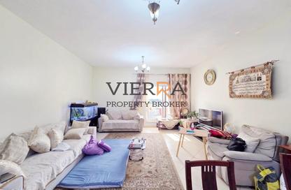 Apartment - 3 - 3 for sale in Shams - Queue Point - Liwan - Dubai