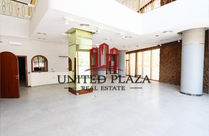 Retail - Studio for rent in Al Bateen - Abu Dhabi