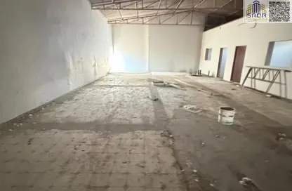 مستودع - استوديو - 2 حمامات للايجار في أم الثعوب - أم القيوين