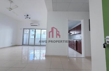 Apartment - 2 Bedrooms - 2 Bathrooms for rent in Dar Al Muraqqabat - Al Muraqqabat - Deira - Dubai