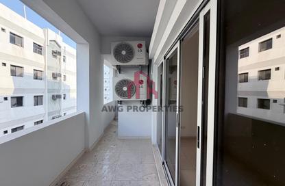 Apartment - 2 Bedrooms - 2 Bathrooms for rent in Dar Al Muraqqabat - Al Muraqqabat - Deira - Dubai