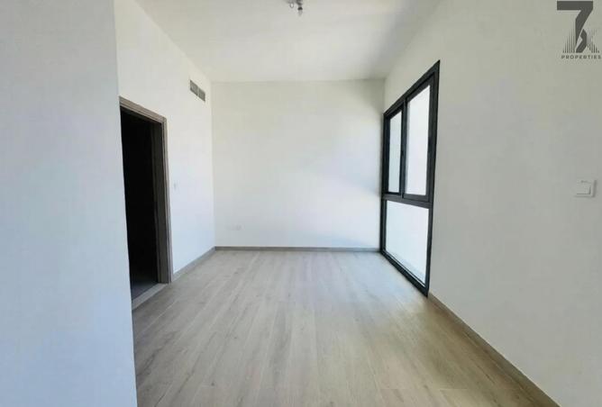 53579384 - صورة العقار 3