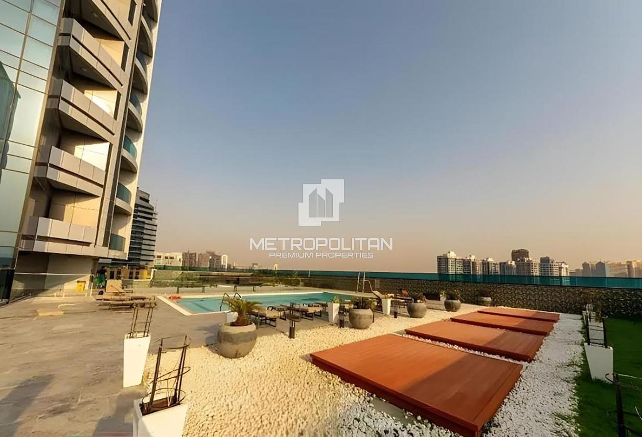 Fully Furnished | Ready To Move | Spacious photo 9