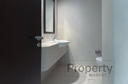 Apartment - 2 Bedrooms - 2 Bathrooms for rent in Sky Gardens - DIFC - Dubai