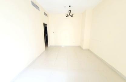 Apartment - 2 Bedrooms - 2 Bathrooms for rent in Muwaileh 29 Building - Muwaileh - Sharjah