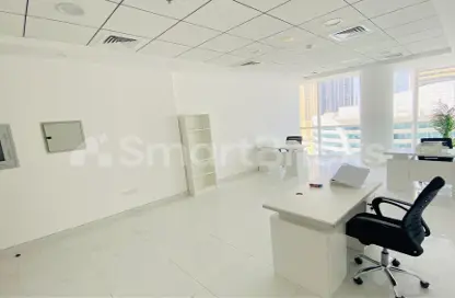 مكتب - استوديو للايجار في B2B  برج - الخليج التجاري - دبي