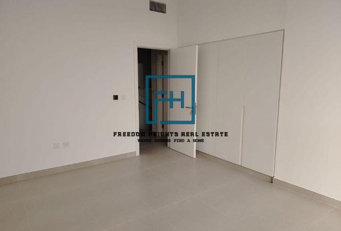 83253239 - Property Image 3