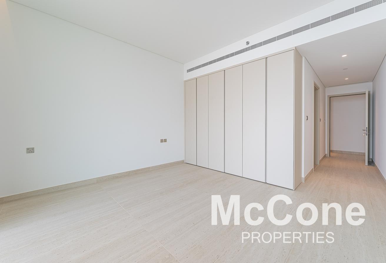 Brand New | Full Sea View | Maid Room photo 5