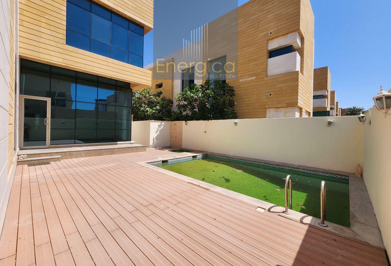 Standalone 5BR Villa| Private Pool |Step To La Mer photo 29