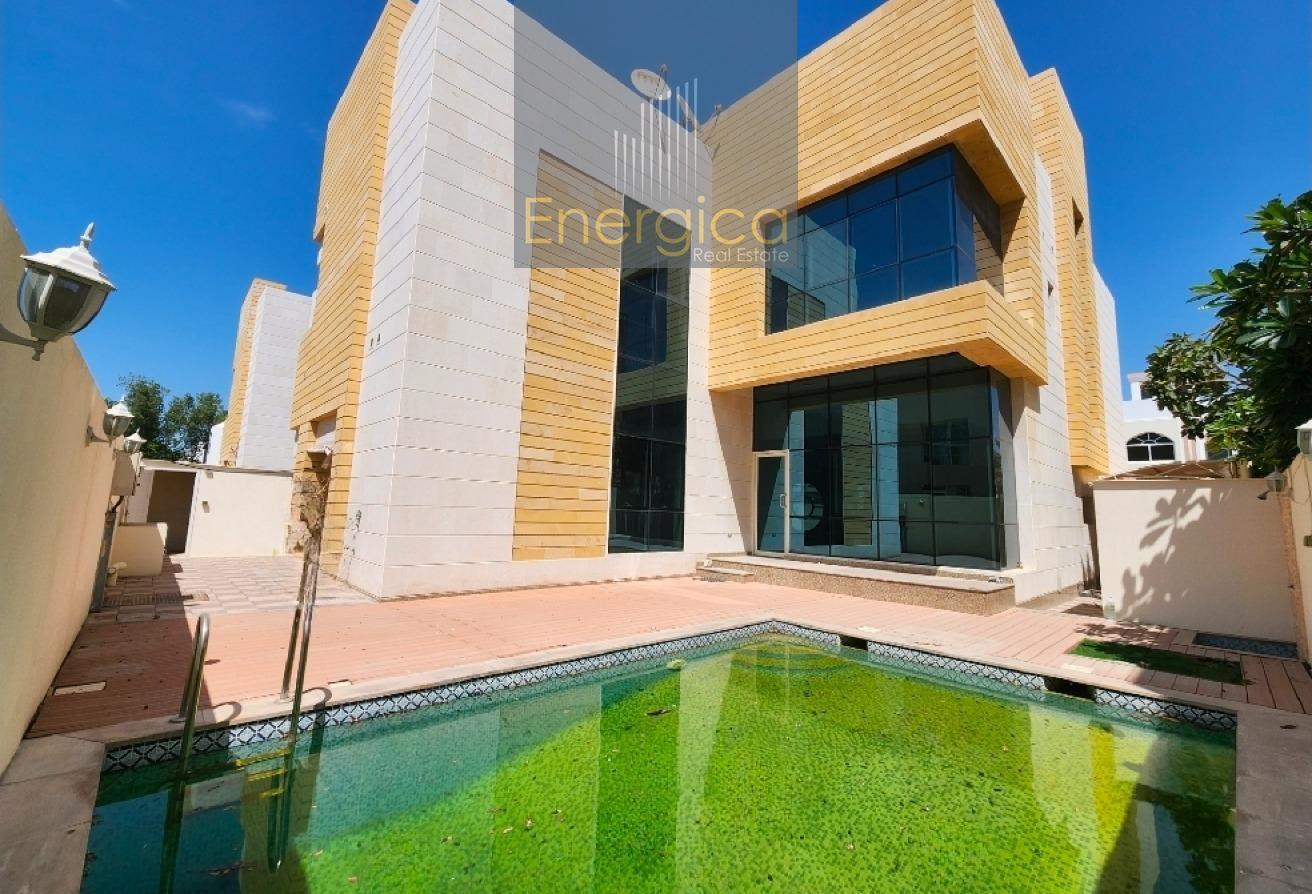 Standalone 5BR Villa| Private Pool |Step To La Mer photo 2