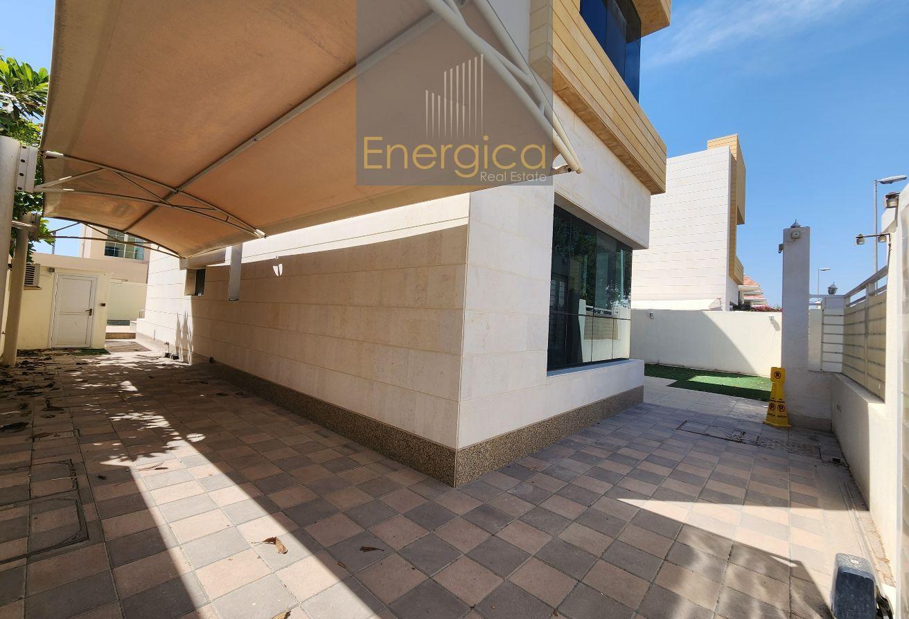 Standalone 5BR Villa| Private Pool |Step To La Mer photo 30