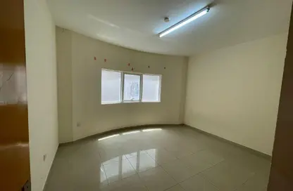 Apartment - 2 Bedrooms - 2 Bathrooms for rent in Abu shagara Building 2 - Budaniq - Al Qasimia - Sharjah