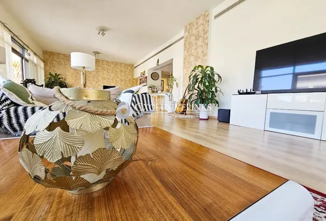 155527156 - Property Image 2