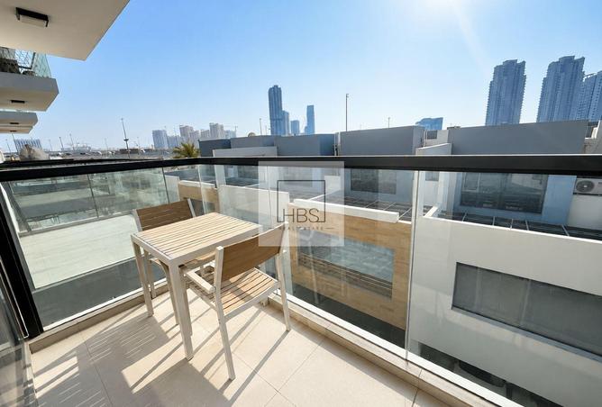 Furnished Studio|Ready to move in|Covered Parking photo 3