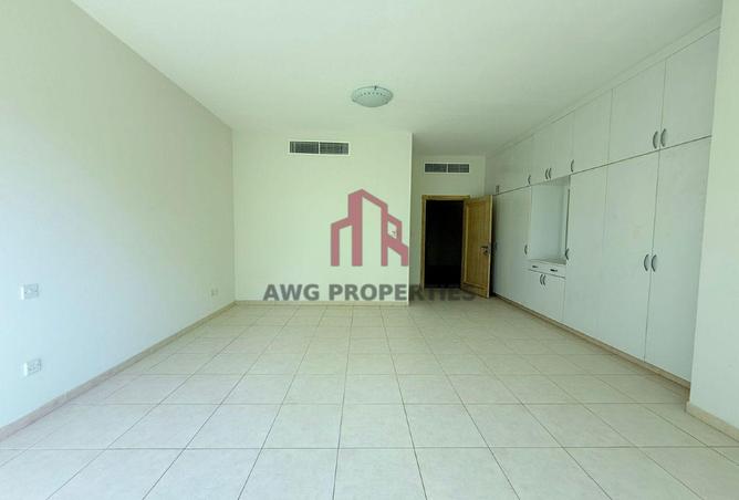 77773979 - Property Image 2