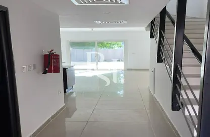 فيلا - 2 غرف نوم - 3 حمامات للايجار في طراز معاصر - فيلات الريف - الريف - أبوظبي