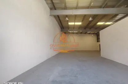 مستودع - استوديو - 1 حمام للايجار في المنطقة الصناعية 15 - المنطقة الصناعية بالشارقة - الشارقة