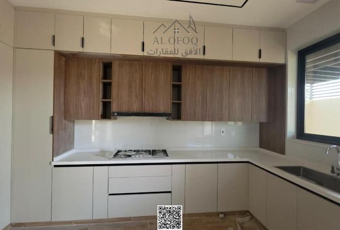 69500339 - Property Image 2