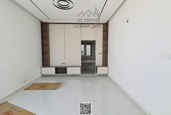 69500339 - Property Image 3