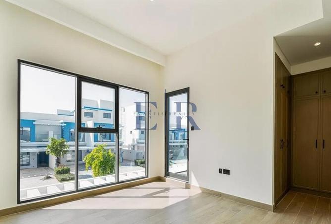 128812798 - Property Image 3