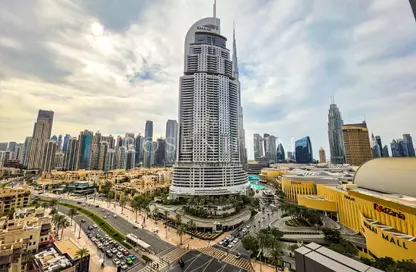 Apartment - 1 Bedroom - 2 Bathrooms for rent in Boulevard Point - Downtown Dubai - Dubai