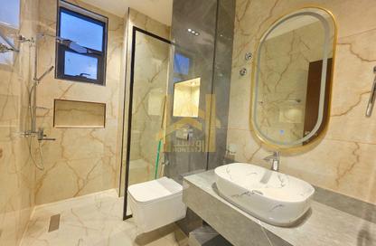 Whole Building - 7+ - 7+ for rent in Al Rashidiya Towers - Al Rashidiya - Ajman Downtown - Ajman