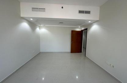 Apartment - 3 Bedrooms - 4 Bathrooms for rent in Al Khan Lagoon Tower - Al Khan Lagoon - Al Khan - Sharjah