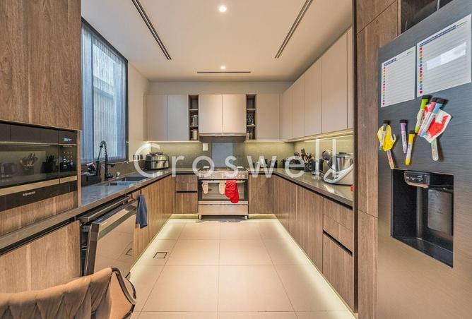 5-bed villa in Harmony 1 · Vacant on transfer · Upgraded — photo 2