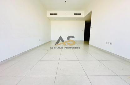 Apartment - 2 - 3 for rent in Orchid Residence - Dubai Science Park - Dubai