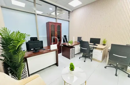 مكتب - غرفة نوم - 1 حمام للايجار في ريد اڤينيو - منطقة القرهود - دبي