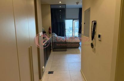 Apartment - Studio - 1 for rent in Park View Tower - District 14 - Jumeirah Village Circle - Dubai