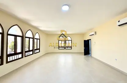 Apartment - 3 Bedrooms - 3 Bathrooms for rent in Al Ameriya - Al Jimi - Al Ain