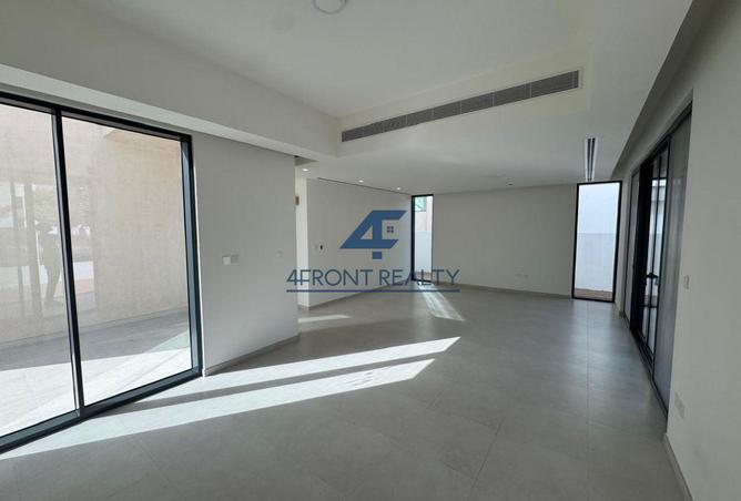 67432217 - Property Image 3