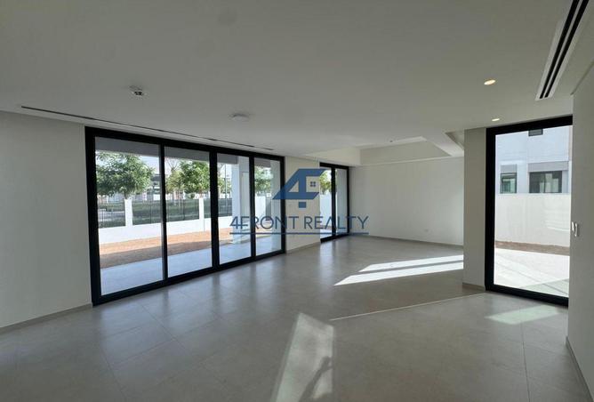 67432217 - Property Image 2