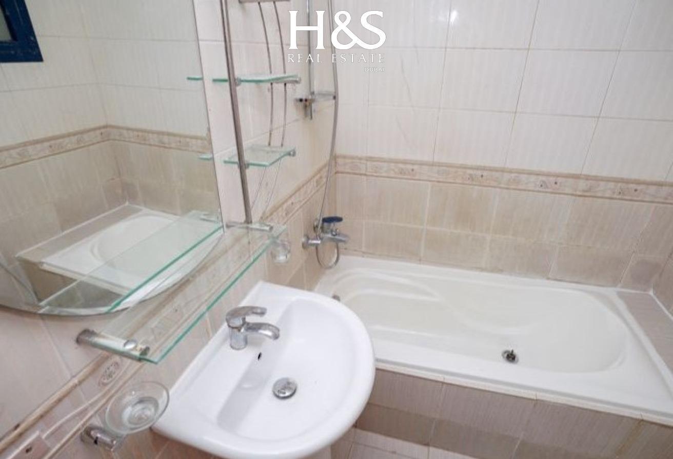 1 BR Apartment in Barsha Heights with Balcony photo 15