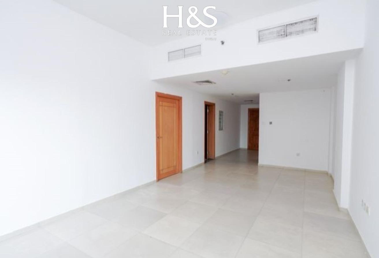 1 BR Apartment in Barsha Heights with Balcony photo 6