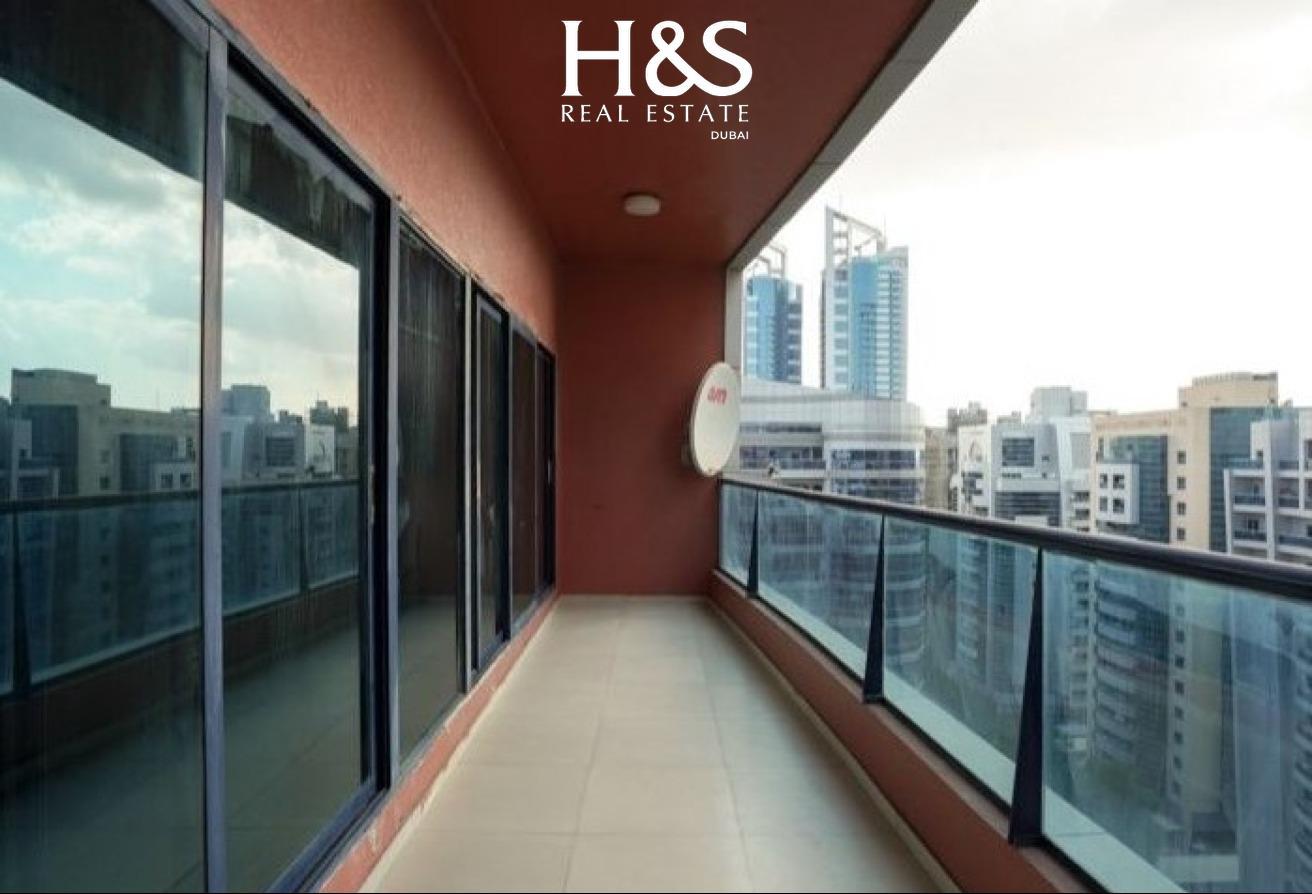 1 BR Apartment in Barsha Heights with Balcony photo 13
